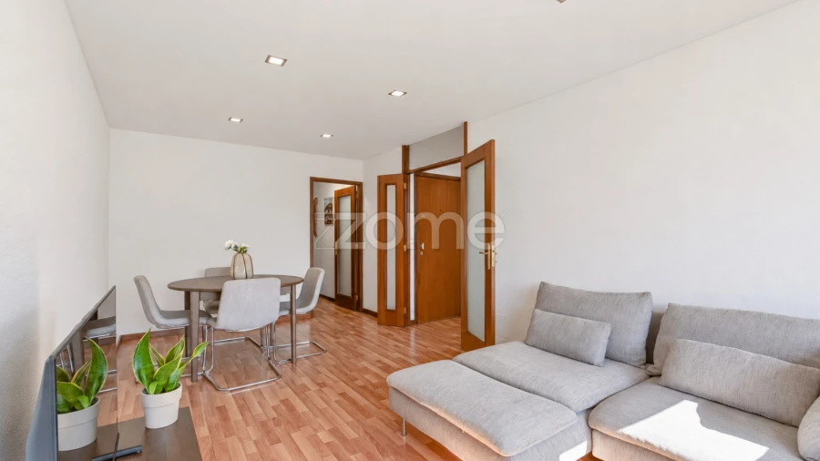 Apartamento T4 para Venda em Lordelo do Ouro e Massarelos
