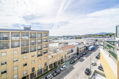 Apartamento T3 para Venda em Braga (Maximinos, Sé e Cividade)