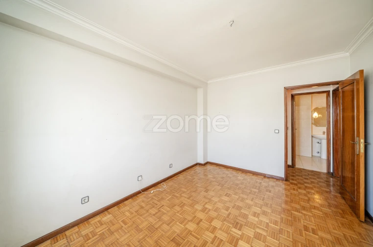 Apartamento T3 para Venda em Braga (Maximinos, Sé e Cividade) Foto 18