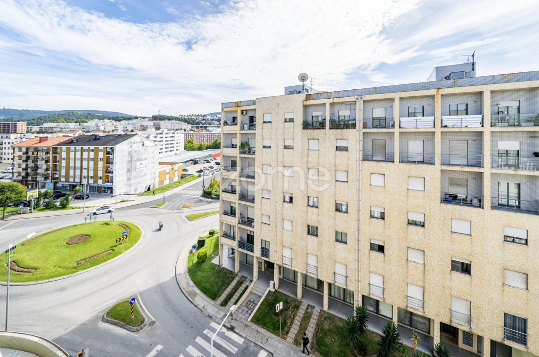Apartamento T3 para Venda em Braga (Maximinos, Sé e Cividade) Foto 31
