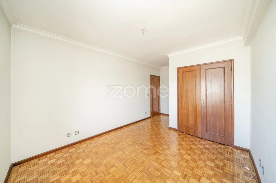 Apartamento T3 para Venda em Braga (Maximinos, Sé e Cividade) Foto 23