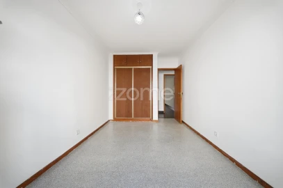 Apartamento T2 para Venda em São Domingos de Rana