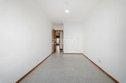 Apartamento T2 para Venda em São Domingos de Rana