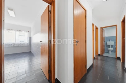 Apartamento T2 para Venda em São Domingos de Rana