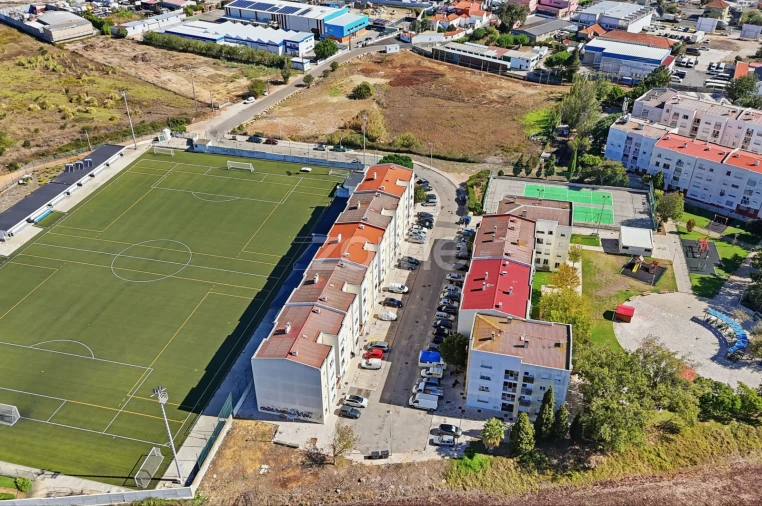 Apartamento T2 para Venda em São Domingos de Rana Foto 19