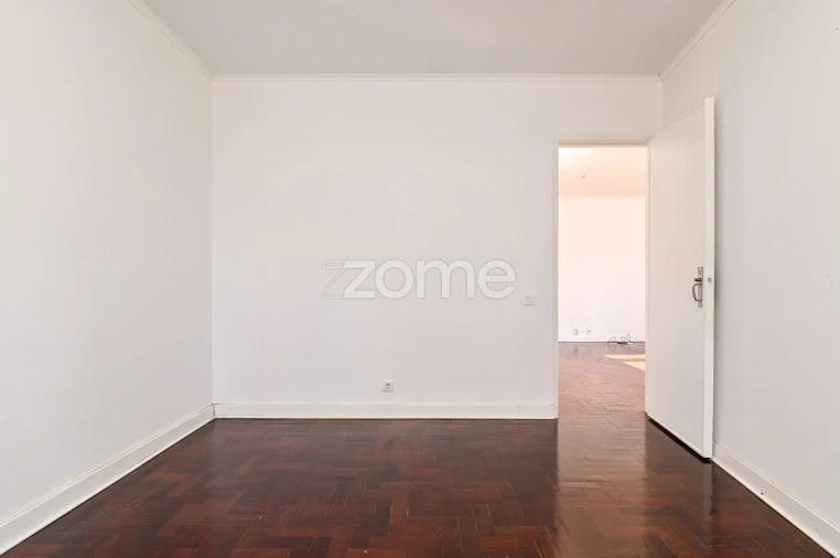 Apartamento T2 para Venda em São Domingos de Rana Foto 12