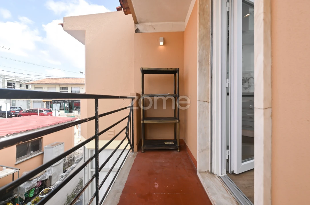 Apartamento T2 para Venda em São Domingos de Rana Foto 19