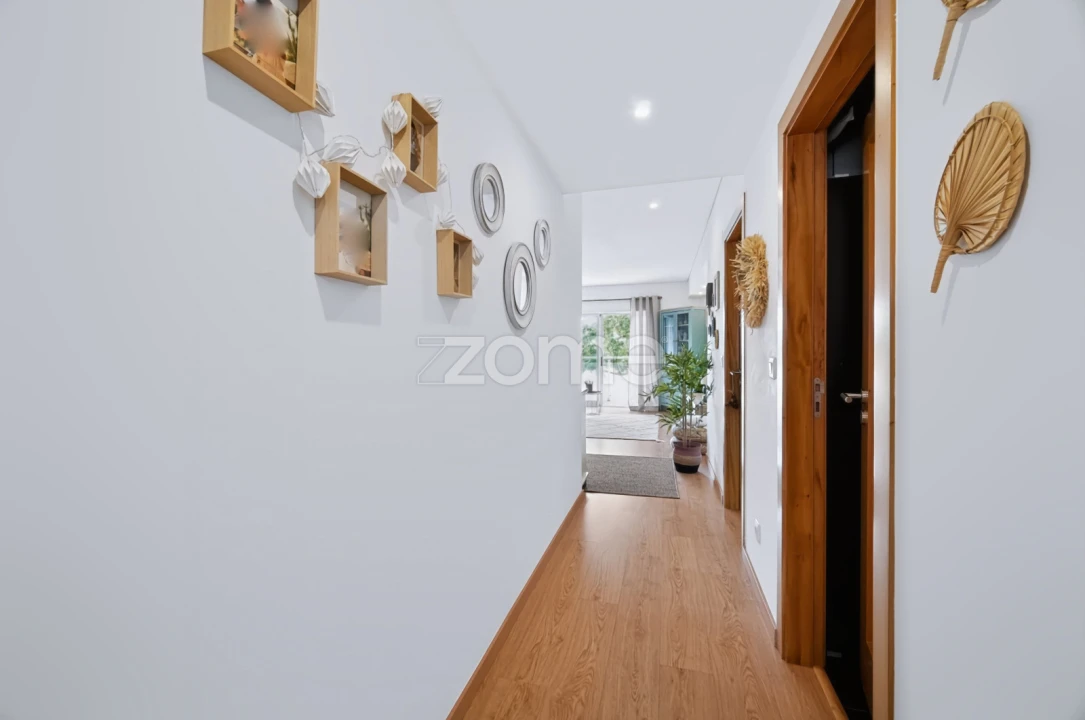 Apartamento T2 para Venda em Seixal, Arrentela e Aldeia de Paio Pires Foto 8