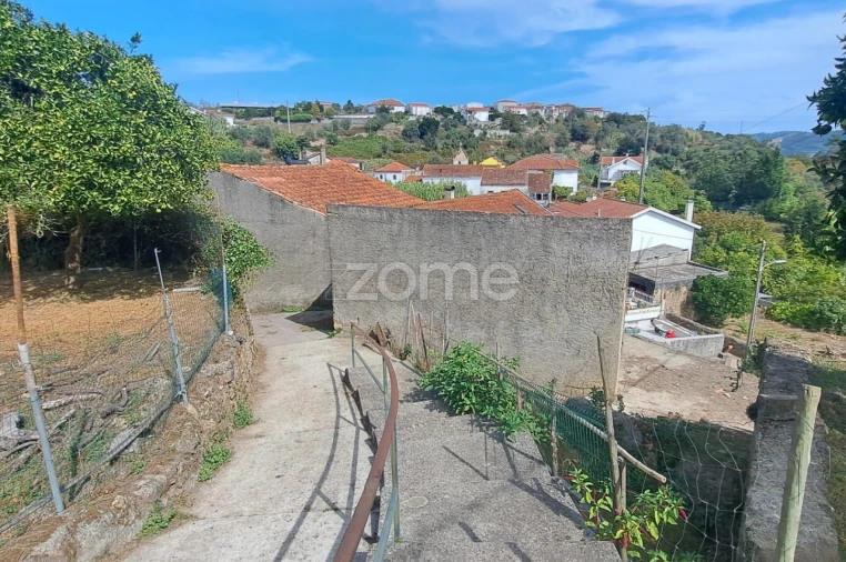 Moradia T2 para Venda em Almalagues Foto 3