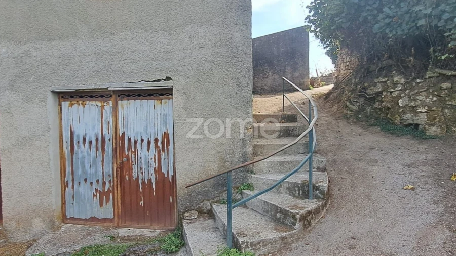 Moradia T2 para Venda em Almalagues