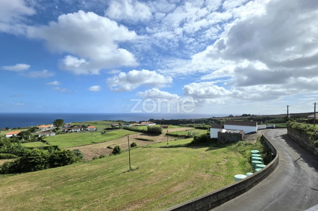 Moradia T3 para Venda em Lomba da Fazenda Foto 30