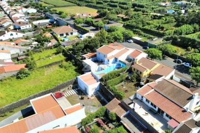Moradia T3 para Venda em Rabo de Peixe