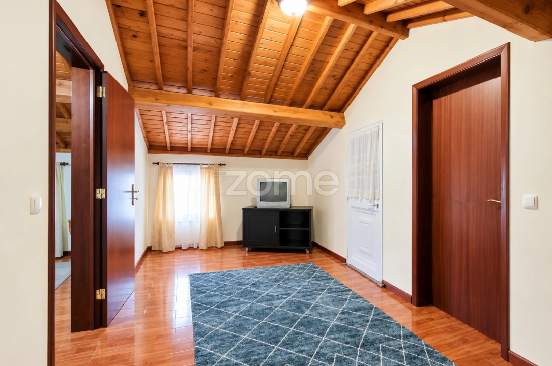 Moradia T3 para Venda em Ginetes Foto 18