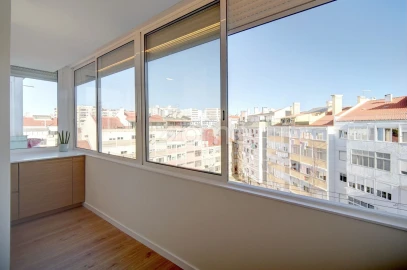 Apartamento T2 para Arrendamento em Benfica