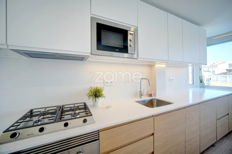 Apartamento T2 para Arrendamento em Benfica Foto 10