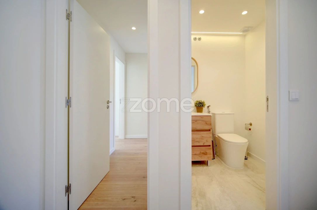 Apartamento T2 para Arrendamento em Benfica Foto 6