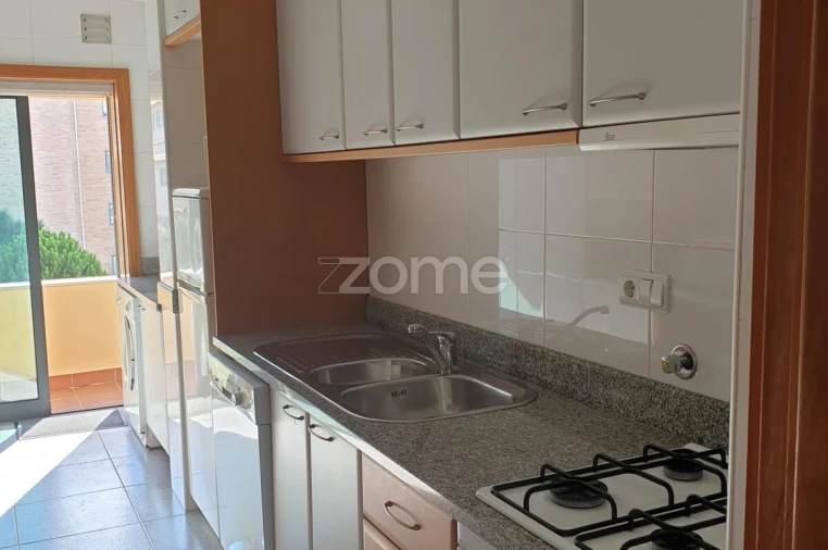 Apartamento T2 para Arrendamento em Aver-O-Mar, Amorim e Terroso Foto 5