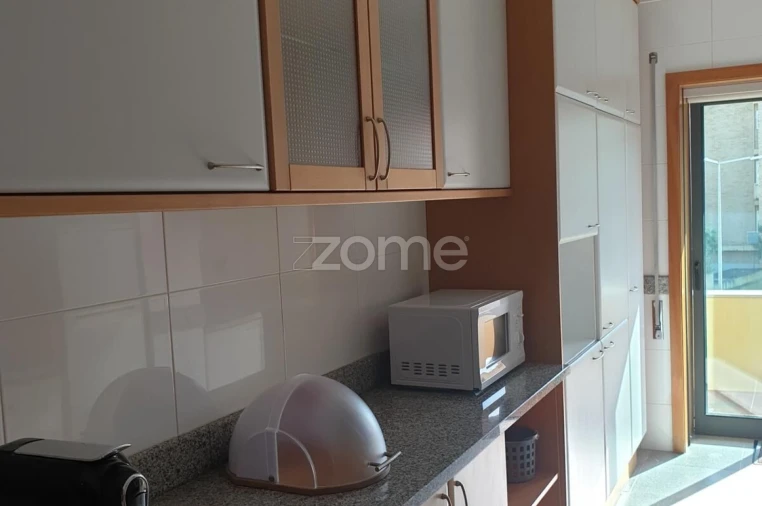 Apartamento T2 para Arrendamento em Aver-O-Mar, Amorim e Terroso Foto 6