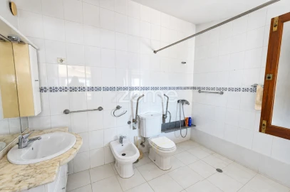 Moradia T4 para Venda em Salreu