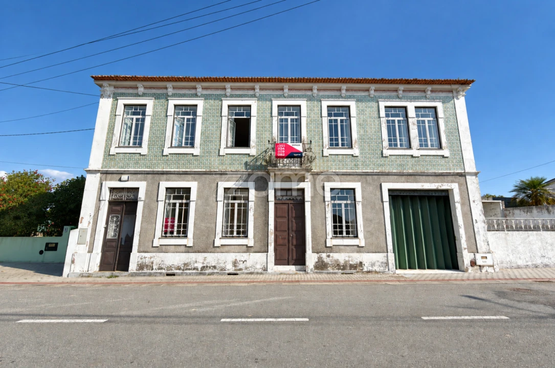 Moradia T4 para Venda em Salreu Foto 1