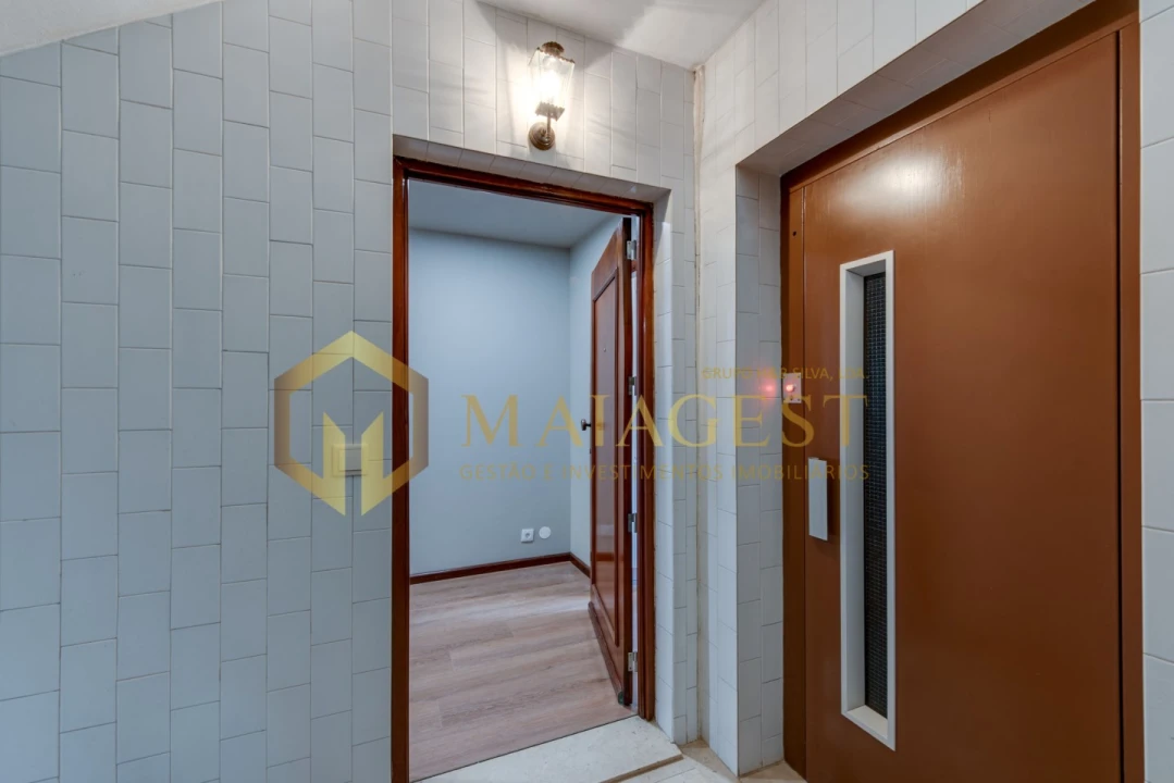 Apartamento T2 para Venda em Santa Marinha e São Pedro da Afurada Foto 2