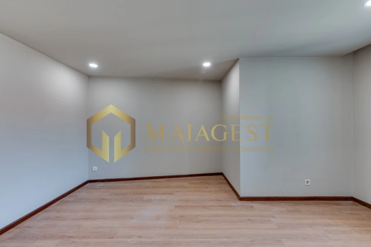 Apartamento T2 para Venda em Santa Marinha e São Pedro da Afurada Foto 3