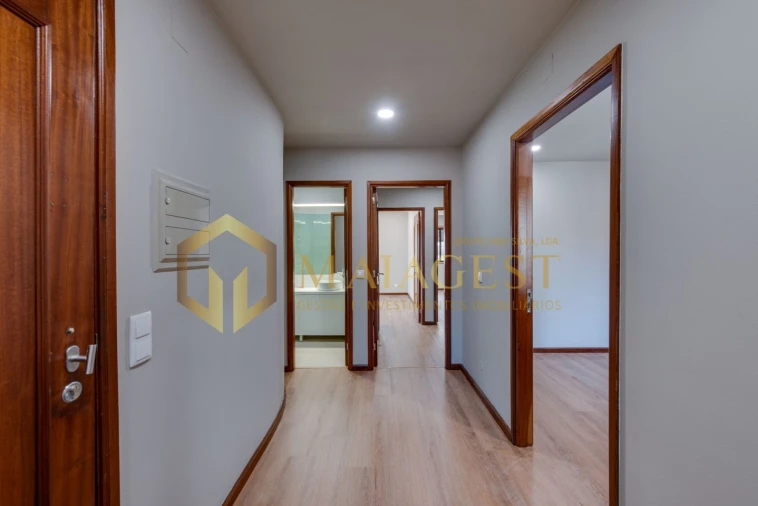Apartamento T2 para Venda em Santa Marinha e São Pedro da Afurada Foto 14