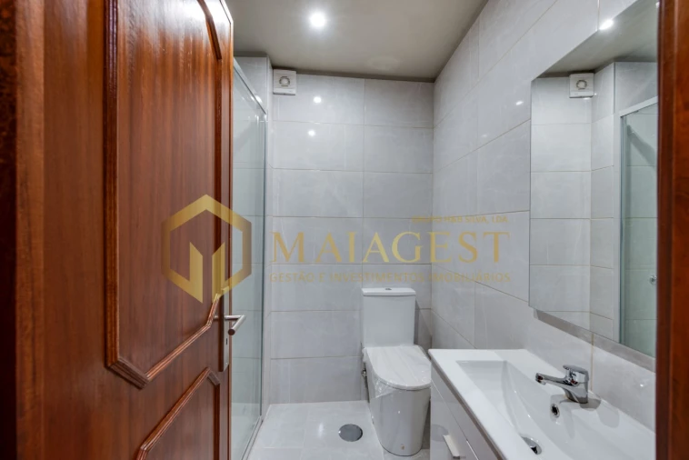 Apartamento T2 para Venda em Santa Marinha e São Pedro da Afurada Foto 21