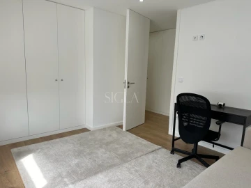 Apartamento T3 para Arrendamento em Gulpilhares e Valadares