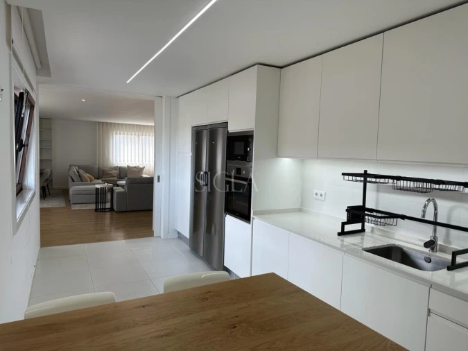 Apartamento T3 para Arrendamento em Gulpilhares e Valadares Foto 10