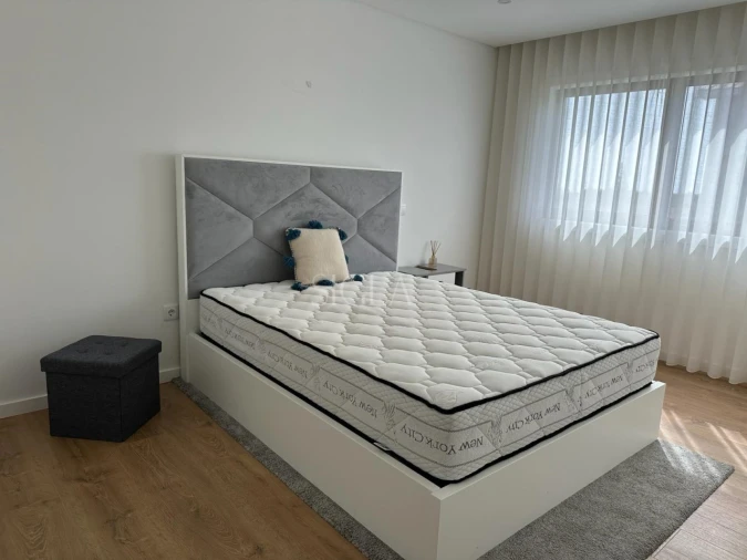Apartamento T3 para Arrendamento em Gulpilhares e Valadares Foto 16