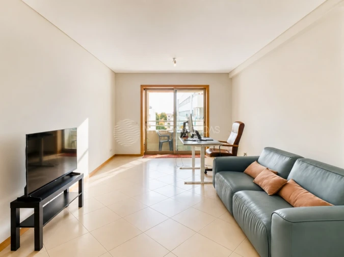 Apartamento T1 para Venda em Mafamude e Vilar do Paraíso Foto 5