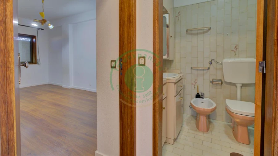 Apartamento T2 para Venda em Buarcos Foto 17