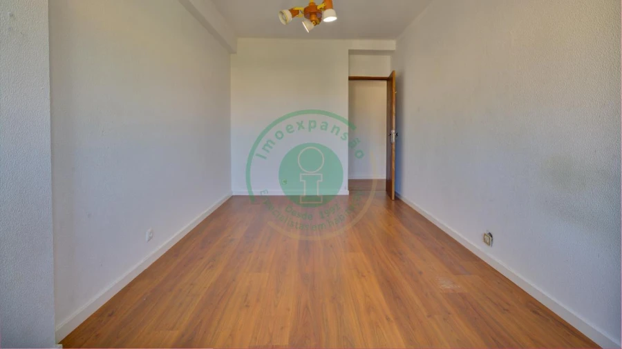 Apartamento T2 para Venda em Buarcos Foto 19
