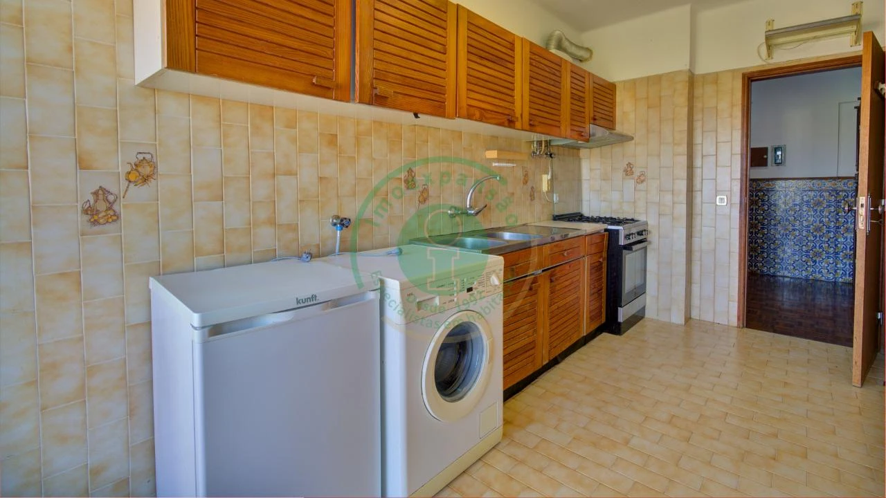 Apartamento T2 para Venda em Buarcos Foto 6