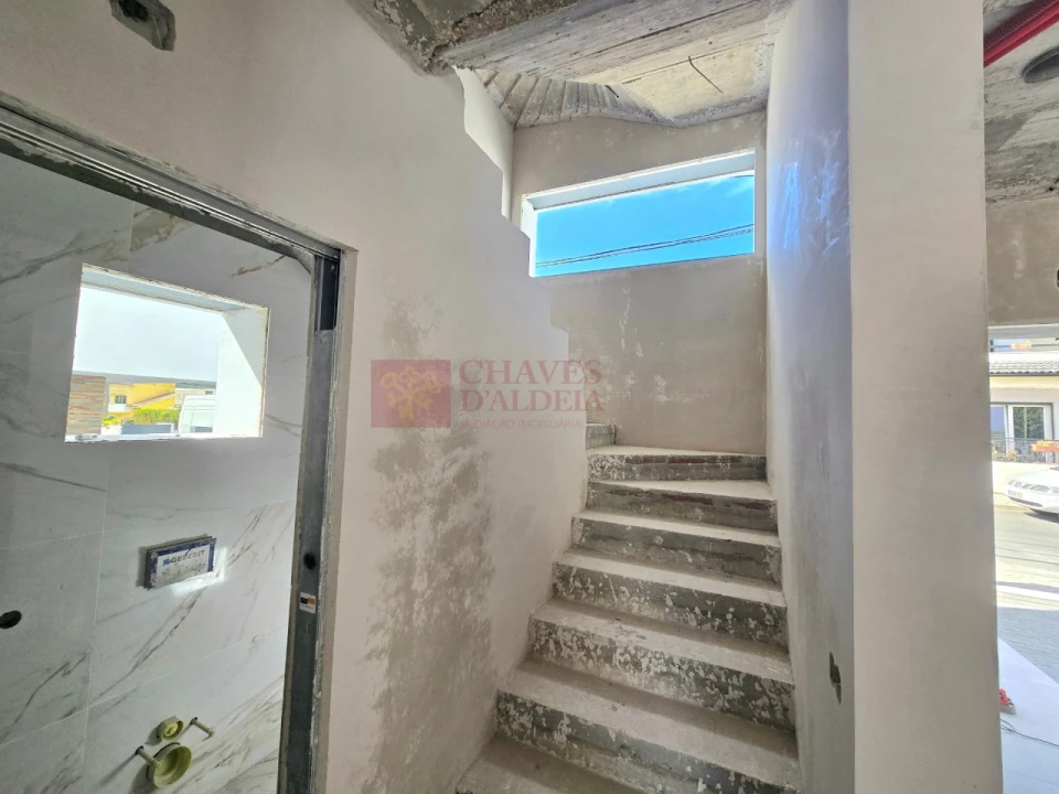 Moradia T4 para Venda em Santa Iria de Azoia, São João da Talha e Bobadela Foto 23