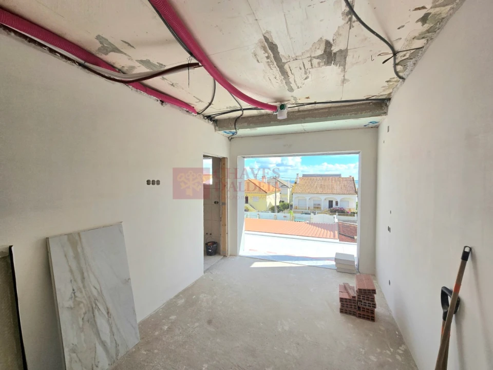 Moradia T4 para Venda em Santa Iria de Azoia, São João da Talha e Bobadela Foto 28
