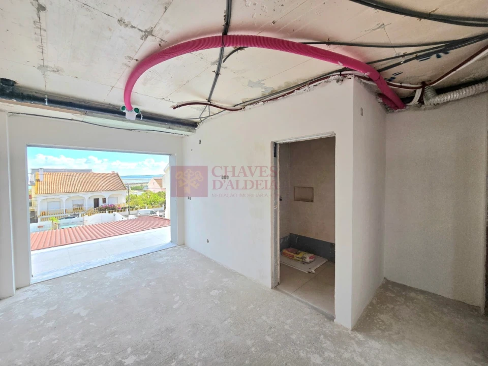 Moradia T4 para Venda em Santa Iria de Azoia, São João da Talha e Bobadela Foto 34