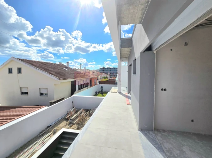 Moradia T4 para Venda em Santa Iria de Azoia, São João da Talha e Bobadela Foto 32