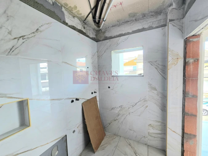 Moradia T4 para Venda em Santa Iria de Azoia, São João da Talha e Bobadela Foto 39