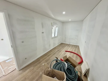 Moradia T3 para Venda em Mafamude e Vilar do Paraíso