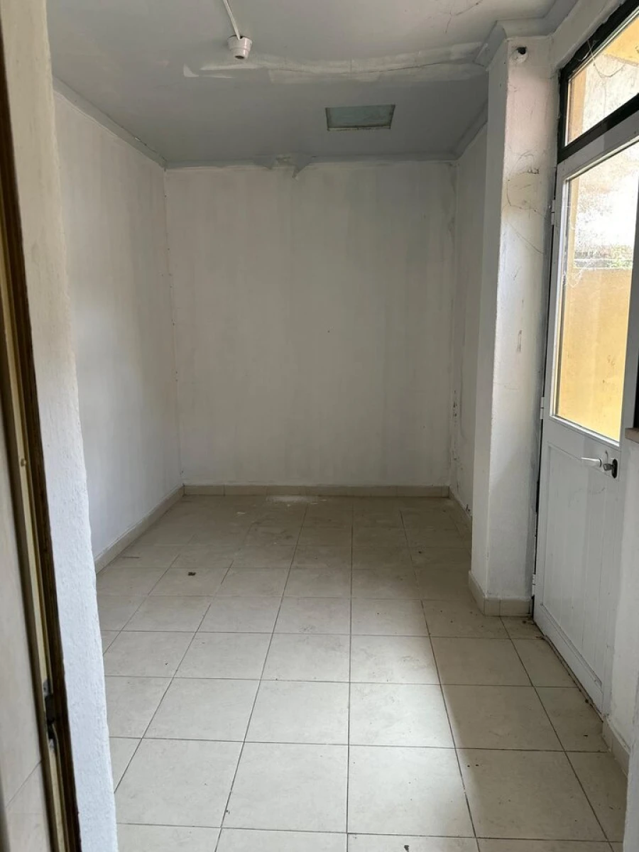 Moradia T1 para Venda em Torres Novas (Santa Maria, Salvador e Santiago) Foto 7