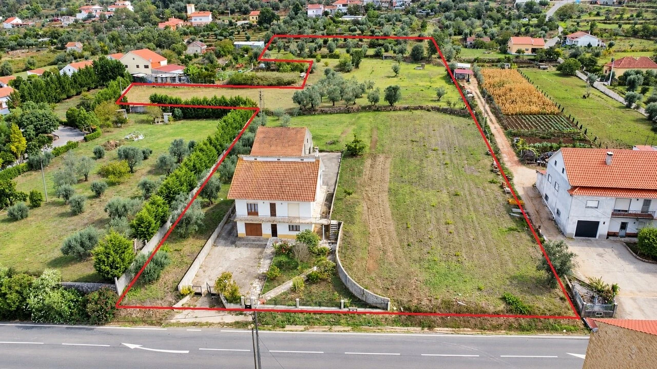 Moradia T3 para Venda em Areias e Pias Foto 20
