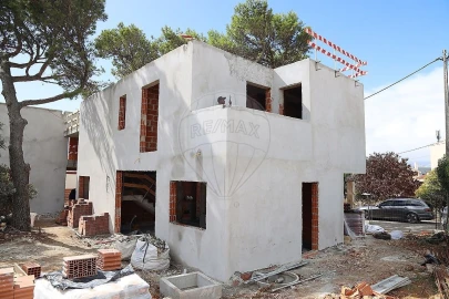 Moradia T3 para Venda em Alcabideche