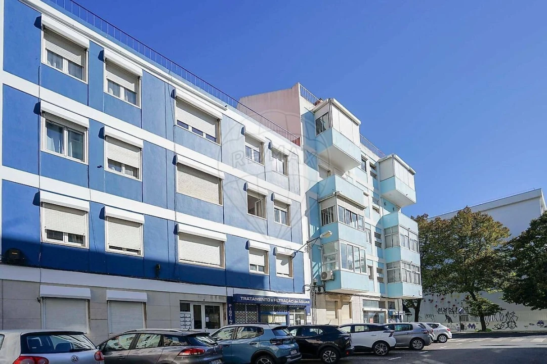 Apartamento T2 para Venda em Penha de França Foto 9