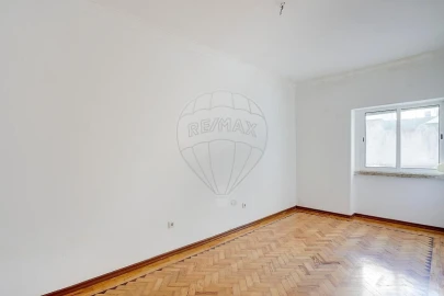 Apartamento T2 para Venda em Penha de França