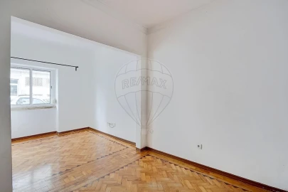 Apartamento T2 para Venda em Penha de França