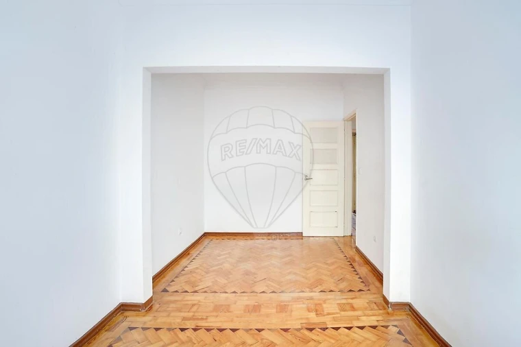 Apartamento T2 para Venda em Penha de França Foto 11