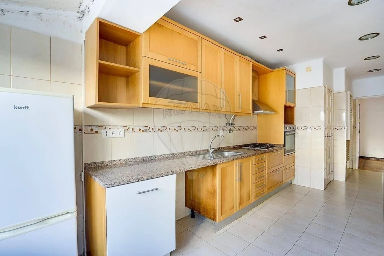 Apartamento T2 para Venda em Penha de França Foto 10