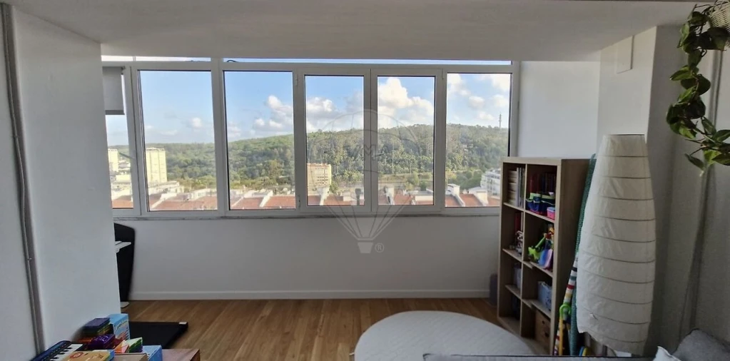 Apartamento T2 para Venda em São Domingos de Benfica Foto 5